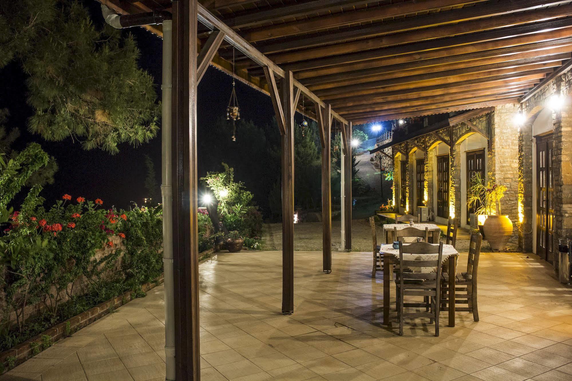 Loca Hotel Сиде Екстериор снимка